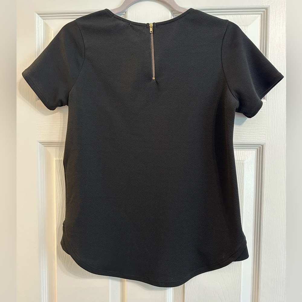 Bar III Top - Size Medium